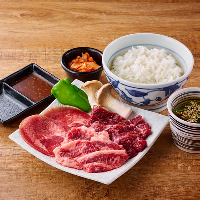 牛タン中落ちカルビ手切りハラミランチ